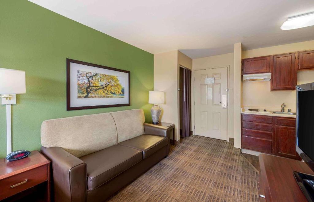 Mainstay Suites Las Vegas Flamingo Exterior photo