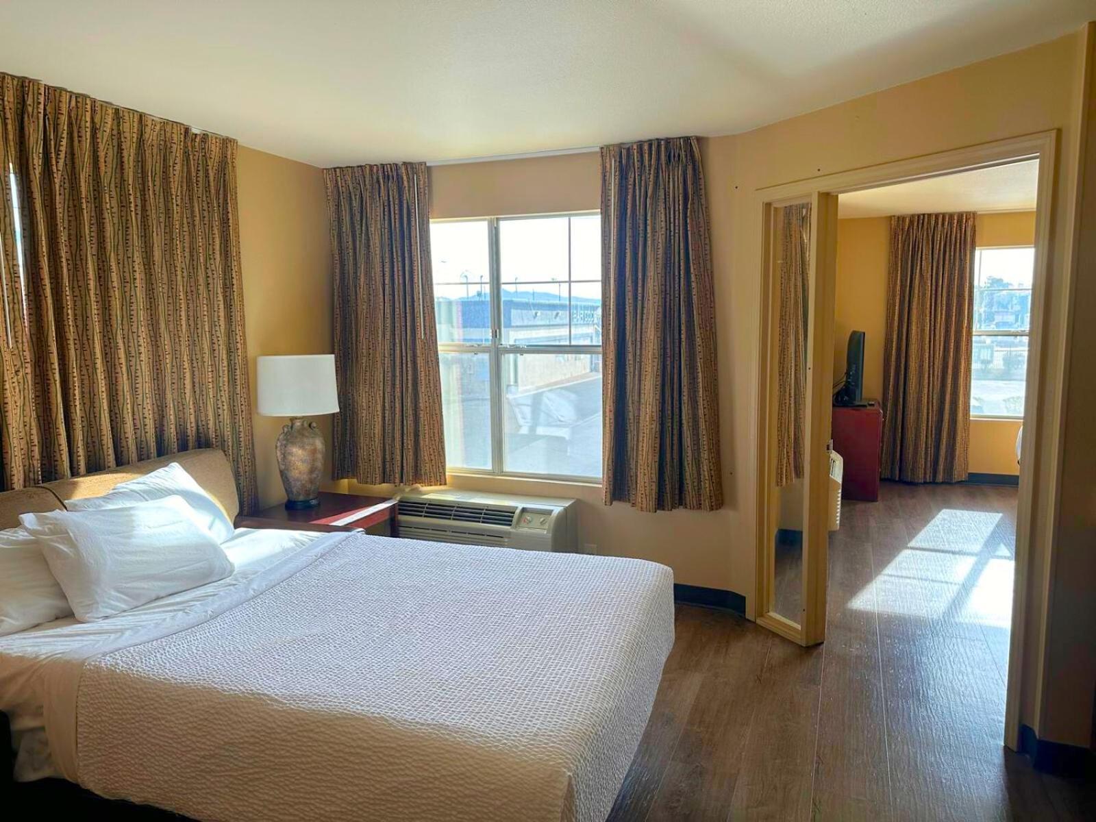 Mainstay Suites Las Vegas Flamingo Exterior photo